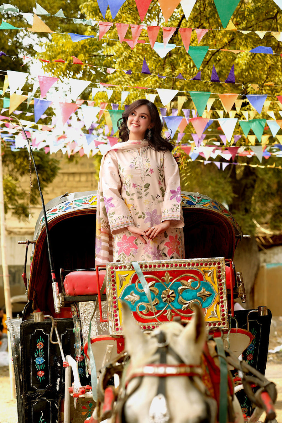 Aneela's Summer Lawn Embroidered Unstitched 3PC SE-1057 - alternate view