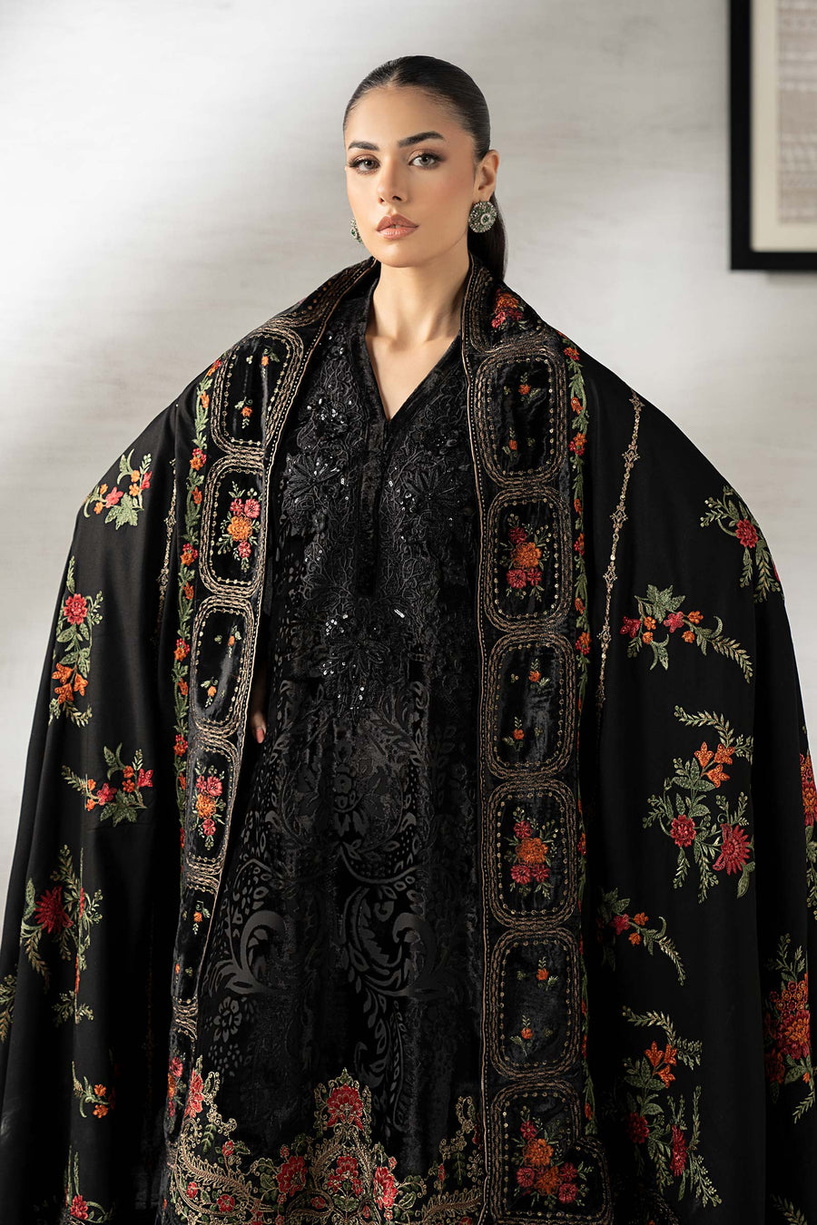 3 Piece Embroidered Palachi Suit — Black