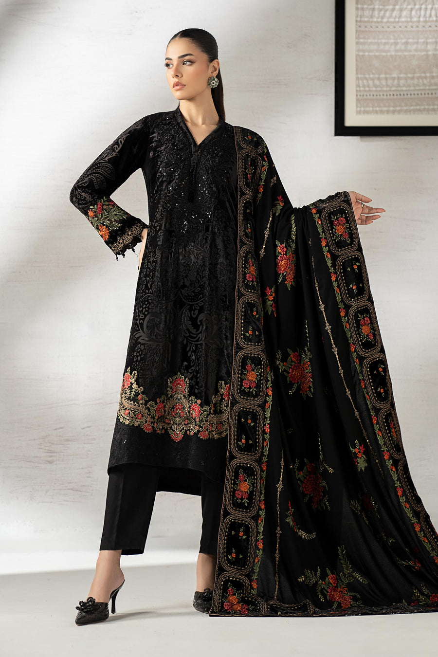 3 Piece Embroidered Palachi Suit — Black