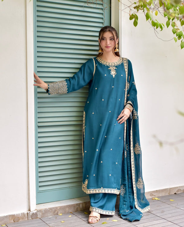 Laam Chiffon Embroidered Unstitched 3PC SK-2415